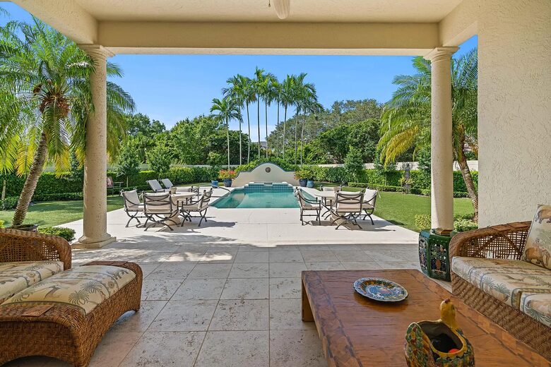 Exclusive Jupiter Sanctuary with Pool - Jupiter, Florida