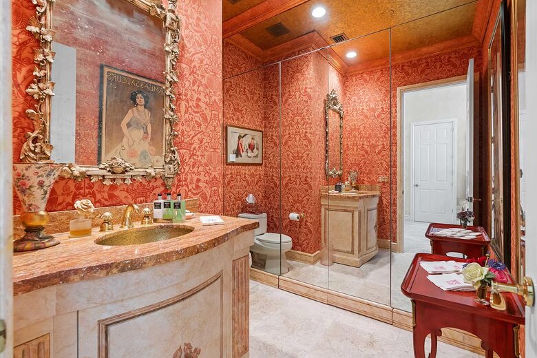 Exclusive Jupiter Sanctuary with Pool - Jupiter, Florida