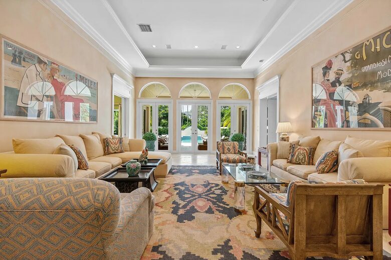 Exclusive Jupiter Sanctuary with Pool - Jupiter, Florida