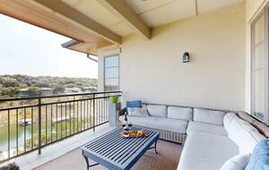 Texas Lake Luxury near Austin - Lakeway, Texas