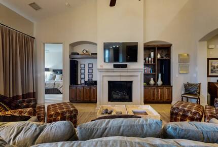 Texas Lake Luxury near Austin - Lakeway, Texas
