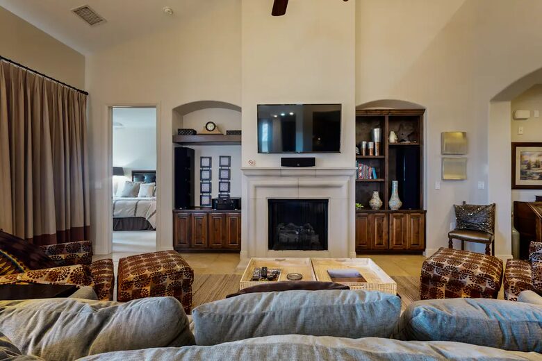 Texas Lake Luxury near Austin - Lakeway, Texas