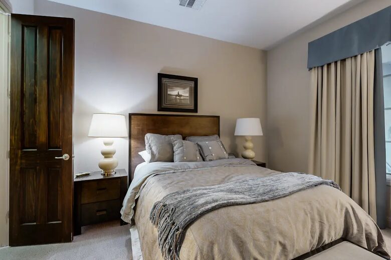 Texas Lake Luxury near Austin - Lakeway, Texas