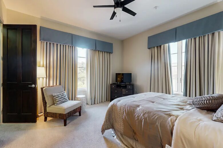 Texas Lake Luxury near Austin - Lakeway, Texas