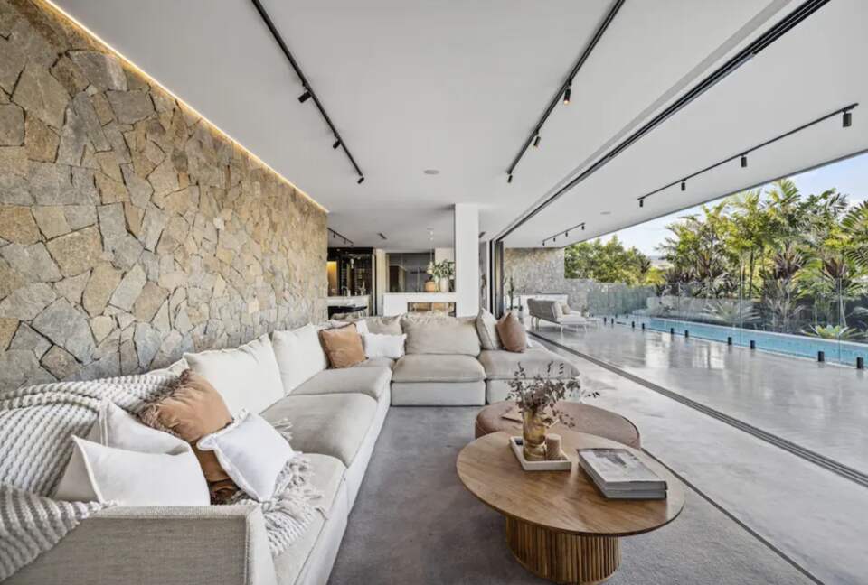Luxury Beachside Haven | Heated Pool, Gym and Steam - Kingscliff, Australia