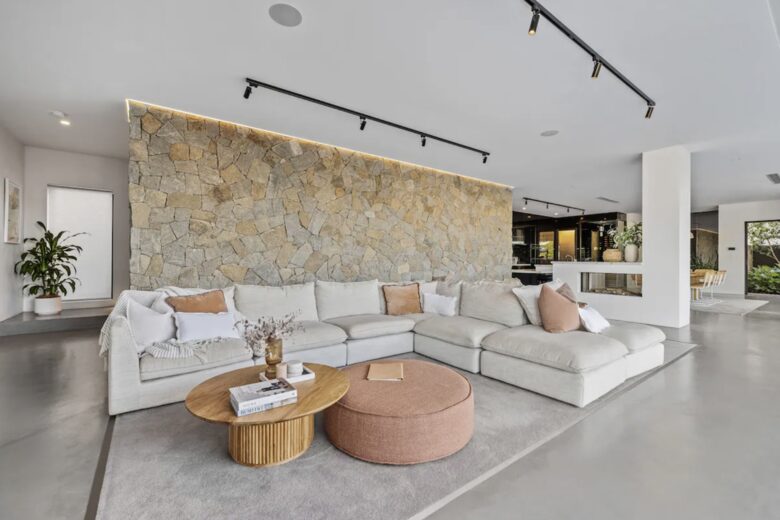 Luxury Beachside Haven | Heated Pool, Gym and Steam - Kingscliff, Australia
