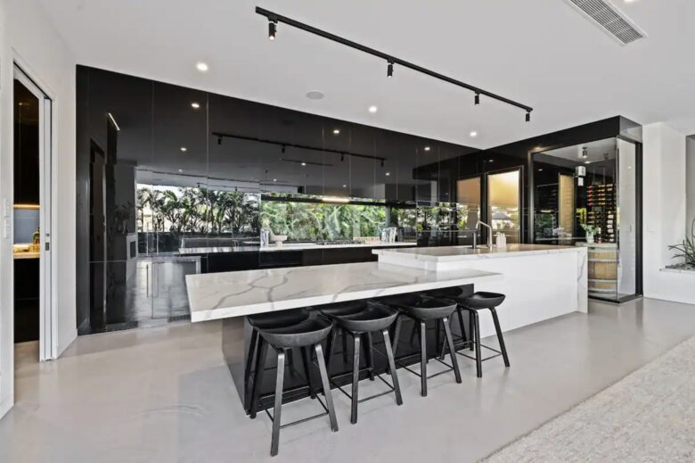 Luxury Beachside Haven | Heated Pool, Gym and Steam - Kingscliff, Australia