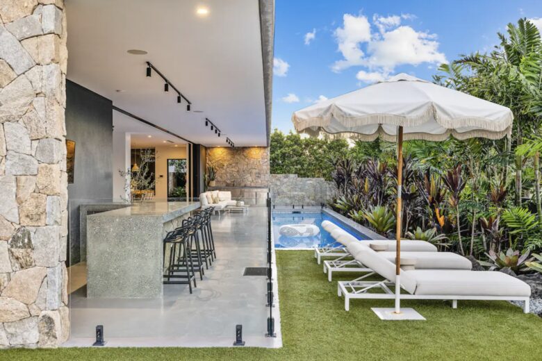 Luxury Beachside Haven | Heated Pool, Gym and Steam - Kingscliff, Australia