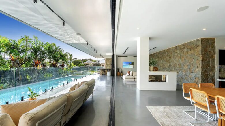 Luxury Beachside Haven | Heated Pool, Gym and Steam - Kingscliff, Australia