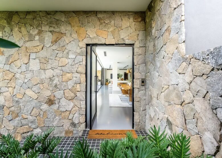 Luxury Beachside Haven | Heated Pool, Gym and Steam - Kingscliff, Australia