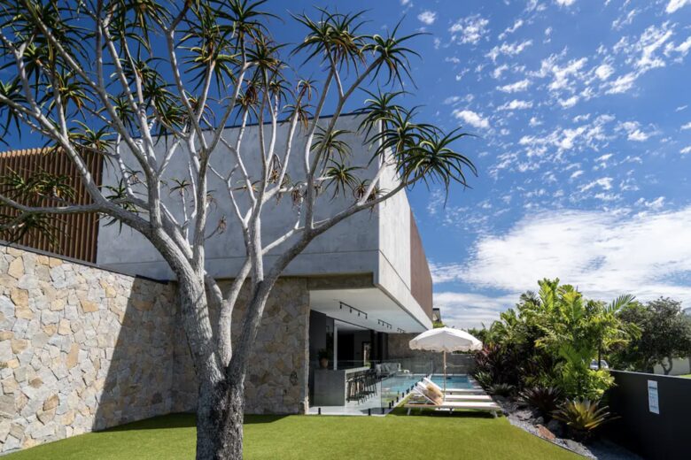Luxury Beachside Haven | Heated Pool, Gym and Steam - Kingscliff, Australia
