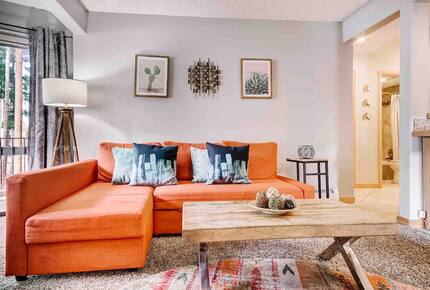 Cozy Breckenridge Condo with Mountain Views & Hot Tub Access - Breckenridge, Colorado