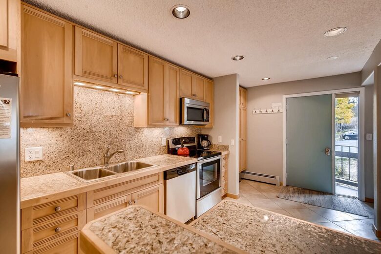 Cozy Breckenridge Condo with Mountain Views & Hot Tub Access - Breckenridge, Colorado