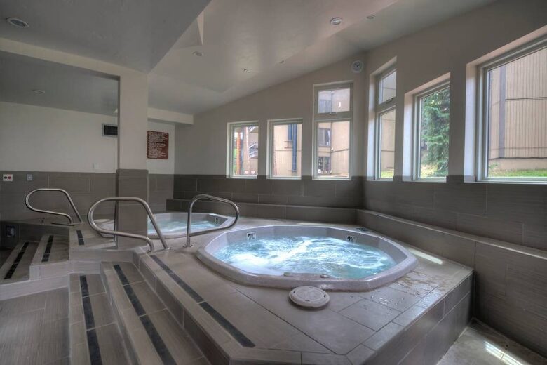 Cozy Breckenridge Condo with Mountain Views & Hot Tub Access - Breckenridge, Colorado