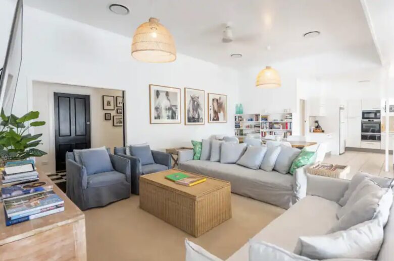 Atherstone | Large Spacious Home, Close Walk to Beaches - Yamba, Australia