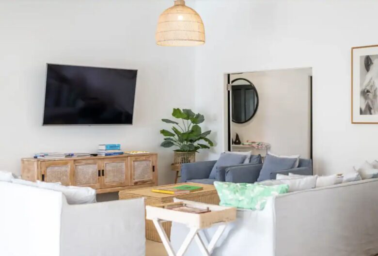 Atherstone | Large Spacious Home, Close Walk to Beaches - Yamba, Australia
