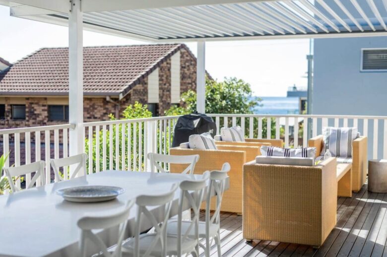 Atherstone | Large Spacious Home, Close Walk to Beaches - Yamba, Australia