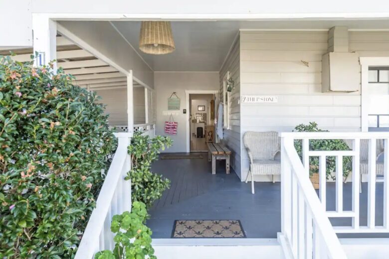 Atherstone | Large Spacious Home, Close Walk to Beaches - Yamba, Australia