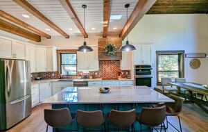 Gorgeous Cabin Getaway | Steps from Lake Cascade - Donnelly, Idaho