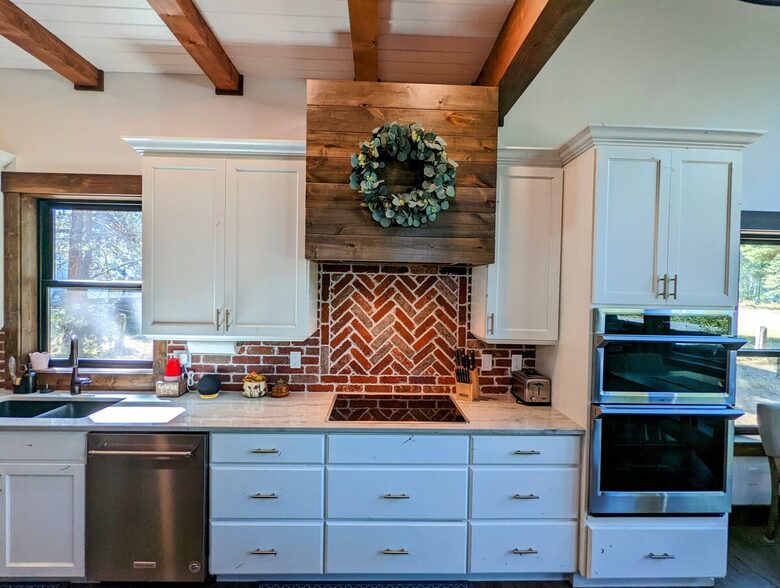Gorgeous Cabin Getaway | Steps from Lake Cascade - Donnelly, Idaho
