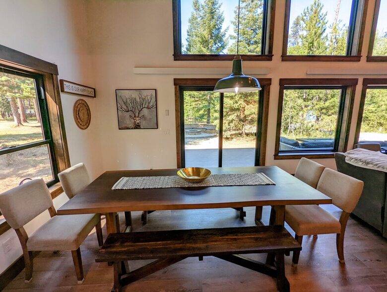 Gorgeous Cabin Getaway | Steps from Lake Cascade - Donnelly, Idaho