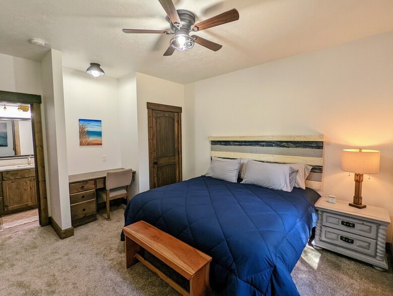 Gorgeous Cabin Getaway | Steps from Lake Cascade - Donnelly, Idaho