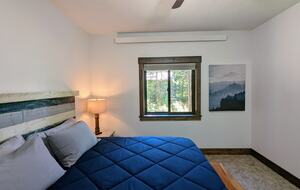 Gorgeous Cabin Getaway | Steps from Lake Cascade - Donnelly, Idaho
