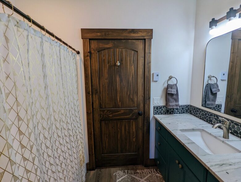 Gorgeous Cabin Getaway | Steps from Lake Cascade - Donnelly, Idaho