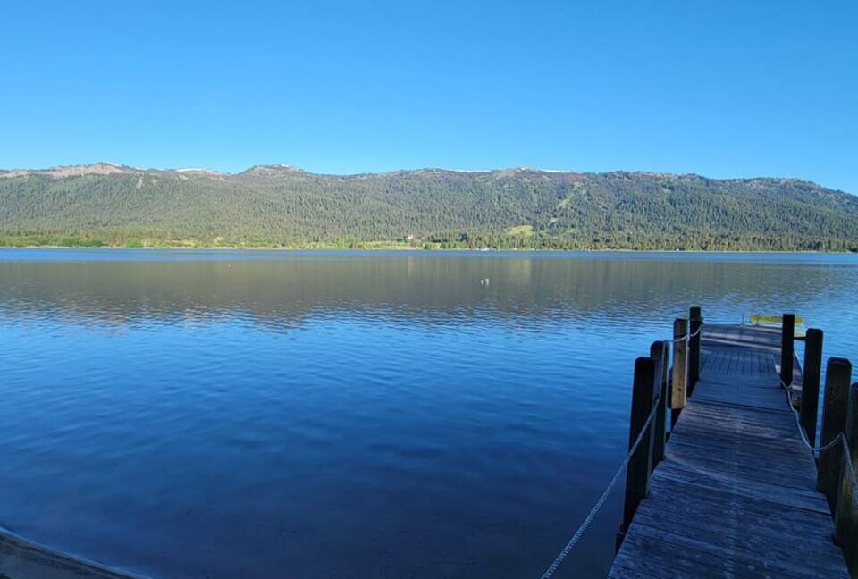 Gorgeous Cabin Getaway | Steps from Lake Cascade - Donnelly, Idaho