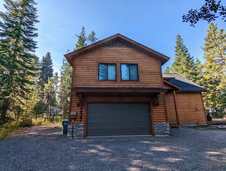 Gorgeous Cabin Getaway | Steps from Lake Cascade - Donnelly, Idaho