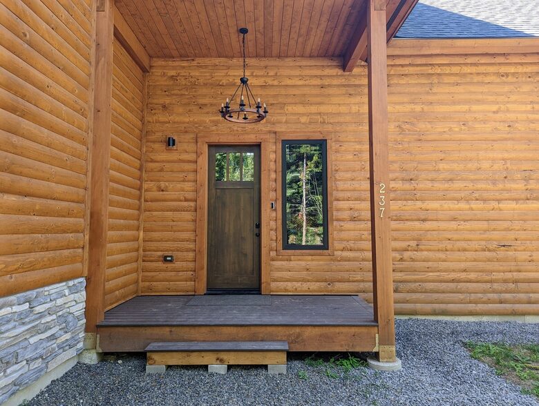 Gorgeous Cabin Getaway | Steps from Lake Cascade - Donnelly, Idaho