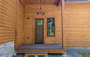 Gorgeous Cabin Getaway | Steps from Lake Cascade - Donnelly, Idaho