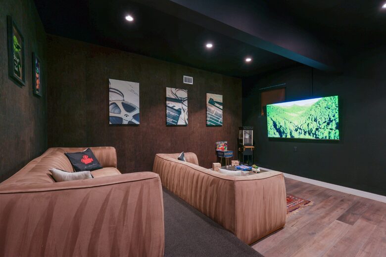 Lavish LA Modern - Franklin Hills - Los Angeles, California