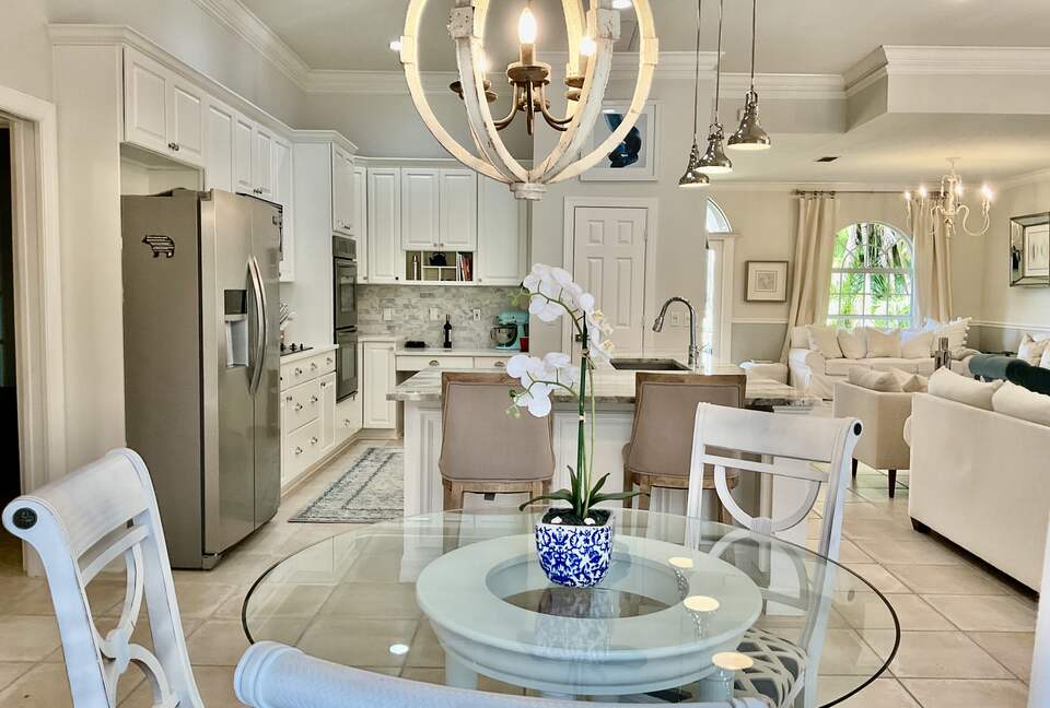 Exquisite Designer’s Home in a Prestigious Gated Community - Naples, Florida
