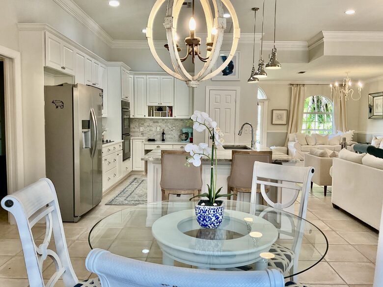 Exquisite Designer’s Home in a Prestigious Gated Community - Naples, Florida