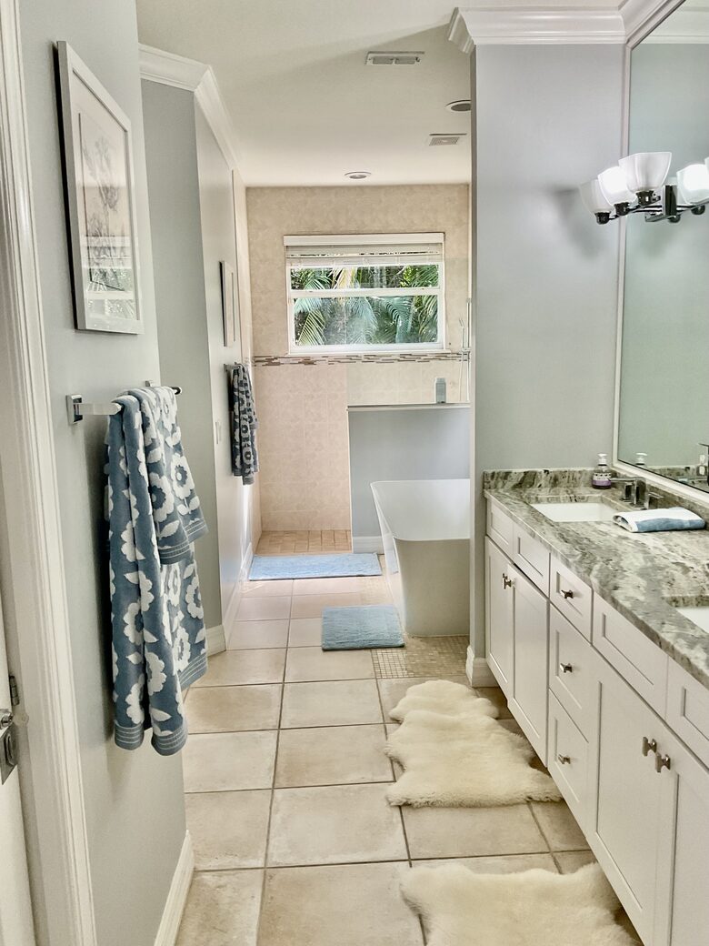 Exquisite Designer’s Home in a Prestigious Gated Community - Naples, Florida