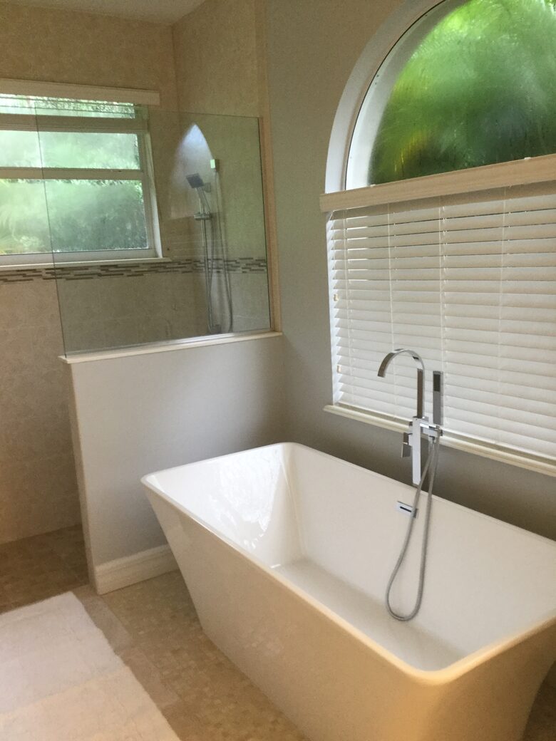 Exquisite Designer’s Home in a Prestigious Gated Community - Naples, Florida