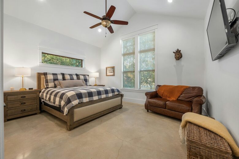Pecan Creek Lakehouse - Horseshoe Bay, Texas