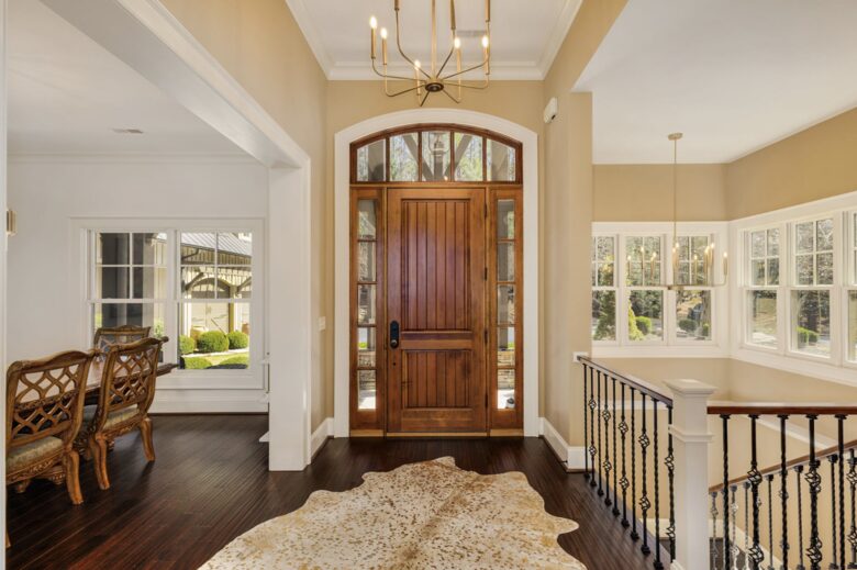 Stunning Mountain Retreat in Lake Keowee Community - Sunset, South Carolina