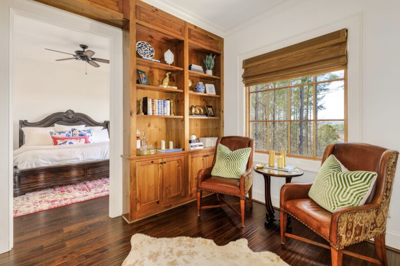 Stunning Mountain Retreat in Lake Keowee Community - Sunset, South Carolina