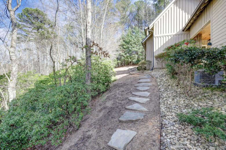 Stunning Mountain Retreat in Lake Keowee Community - Sunset, South Carolina