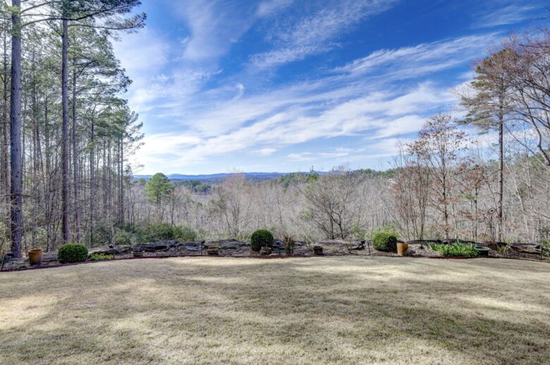 Stunning Mountain Retreat in Lake Keowee Community - Sunset, South Carolina
