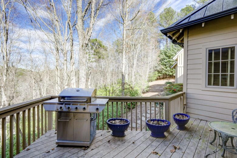 Stunning Mountain Retreat in Lake Keowee Community - Sunset, South Carolina