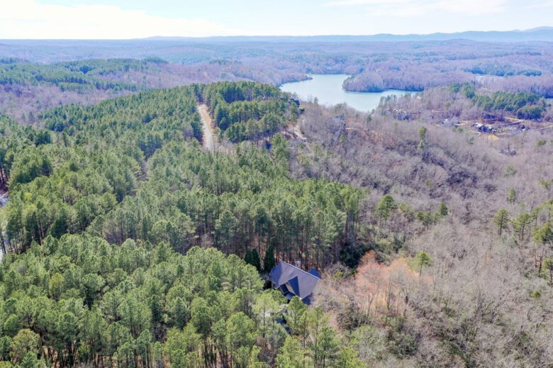 Stunning Mountain Retreat in Lake Keowee Community - Sunset, South Carolina