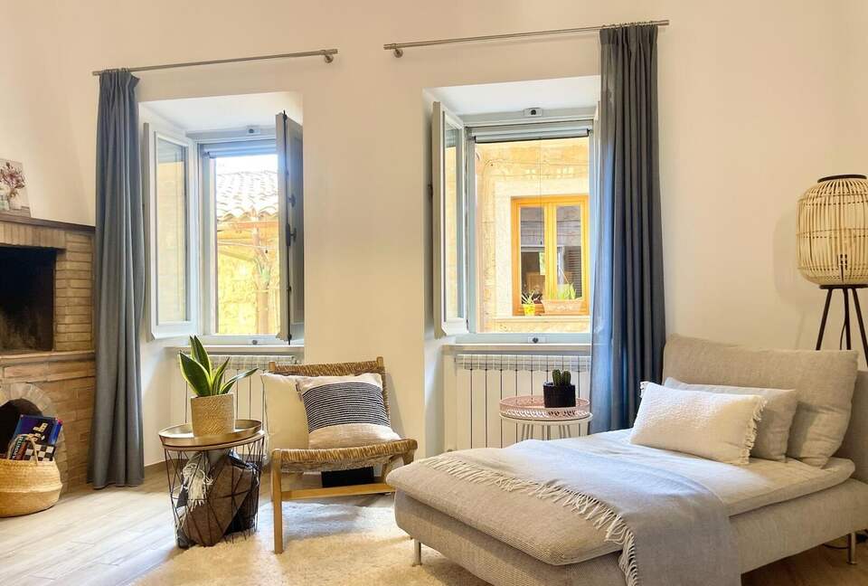 Italian Retreat Nestled in the Walled City of Orvieto - Orvieto, Italy