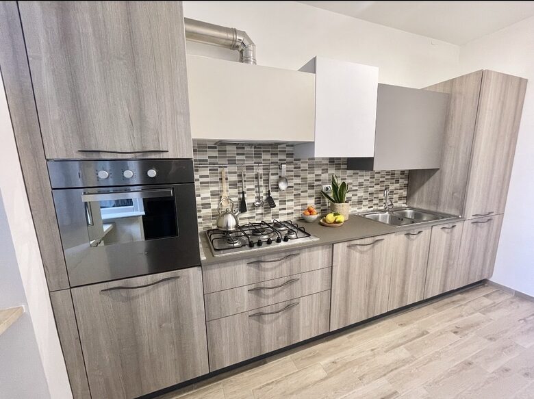 Fully remodelled chefs kitchen