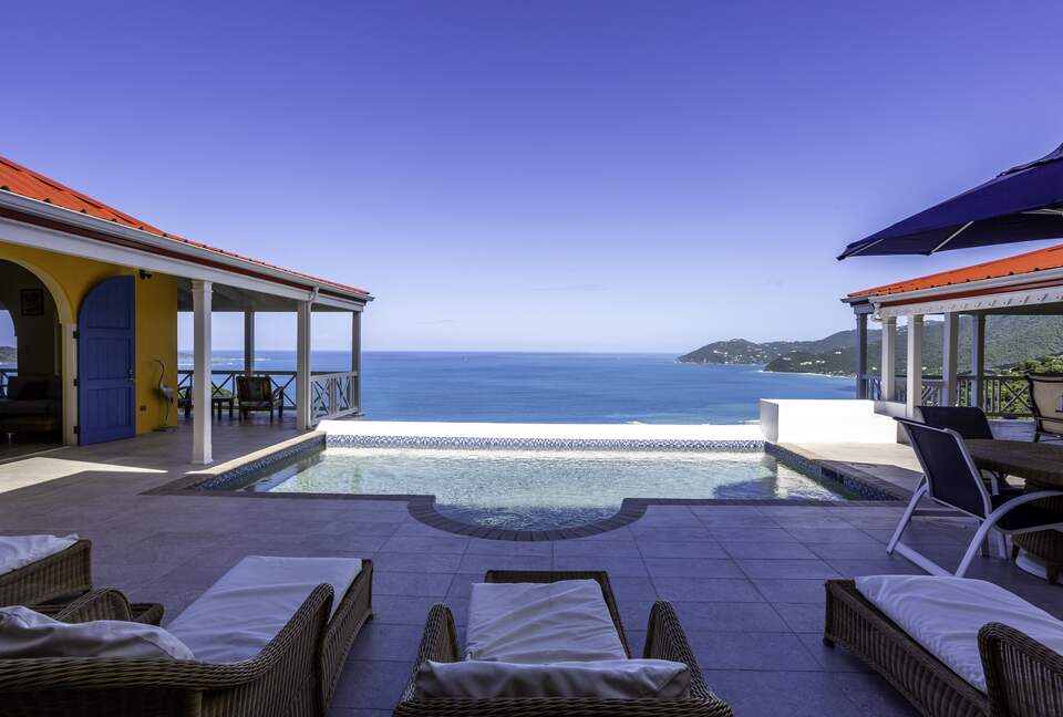 Vibrant Caribbean Retreat with Breathtaking Ocean Views - Tortola, Virgin Islands, British
