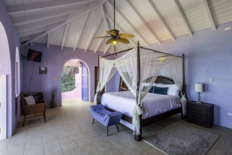 Vibrant Caribbean Retreat with Breathtaking Ocean Views - Tortola, Virgin Islands, British