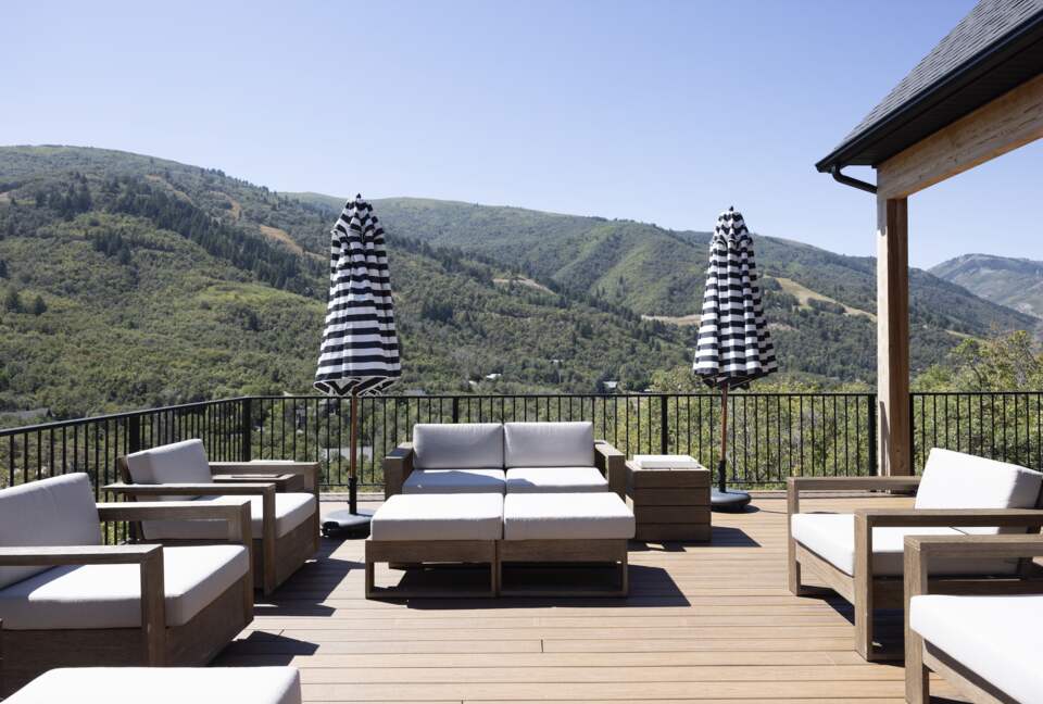Lovely home overlooking the stunning Nordic Mountain Ski Resort - Eden, Utah