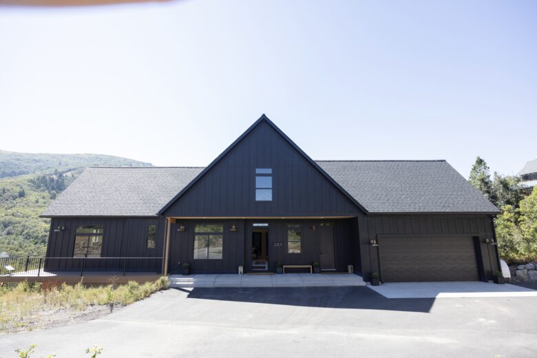 Lovely home overlooking the stunning Nordic Mountain Ski Resort - Eden, Utah